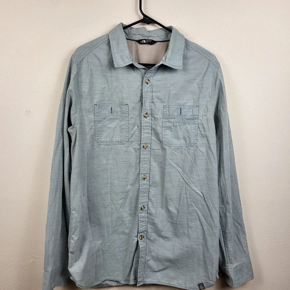 The North Face Mens Large Light Blue Utility Button Down Shirt Hiking Outdoor
